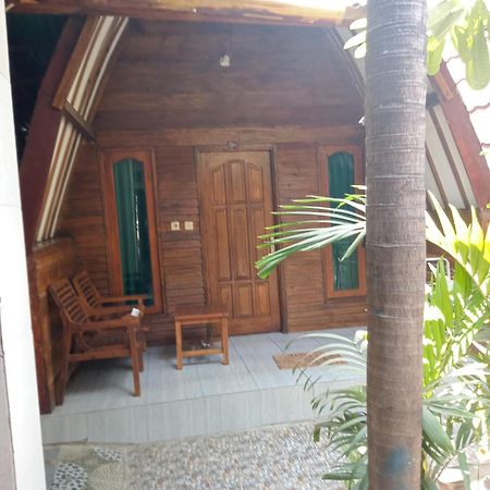 Mirna Homestay Νησιά Γκίλι Εξωτερικό φωτογραφία