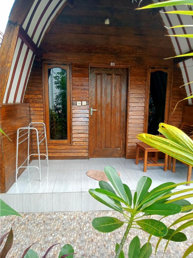 Mirna Homestay Νησιά Γκίλι Εξωτερικό φωτογραφία