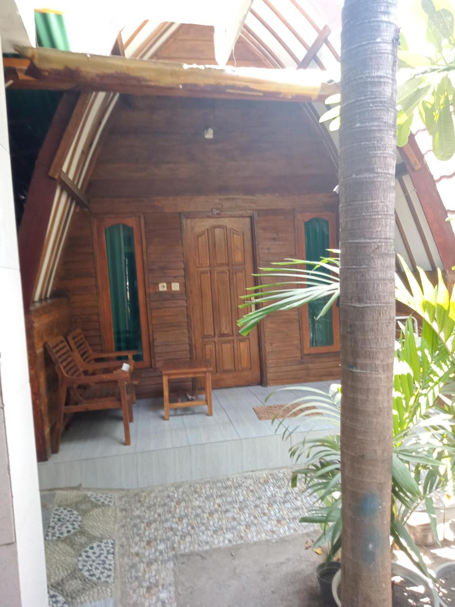 Mirna Homestay Νησιά Γκίλι Εξωτερικό φωτογραφία