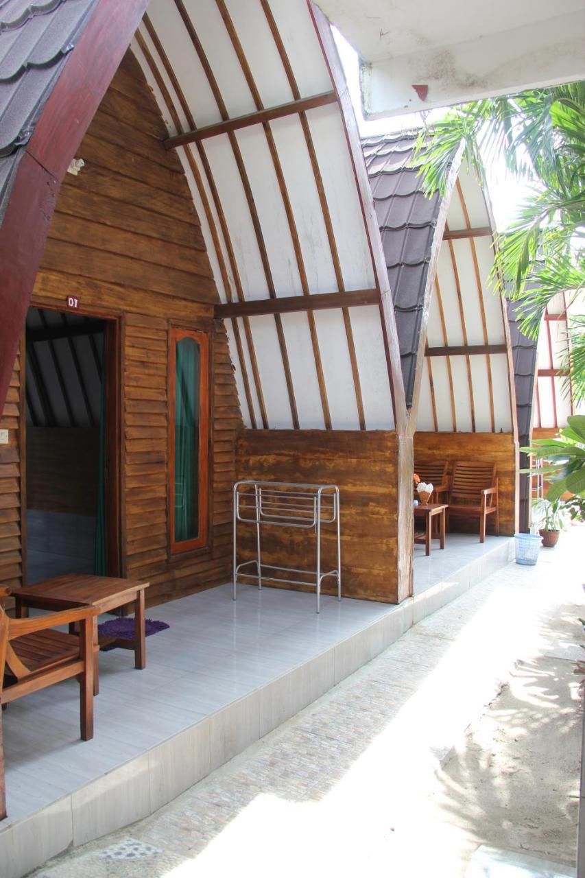 Mirna Homestay Νησιά Γκίλι Εξωτερικό φωτογραφία