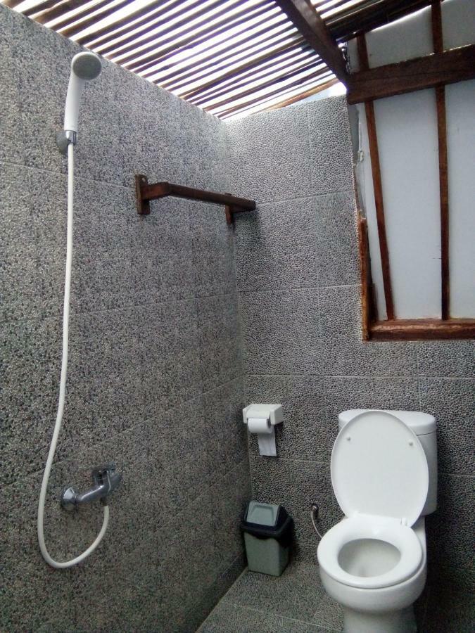 Mirna Homestay Νησιά Γκίλι Εξωτερικό φωτογραφία